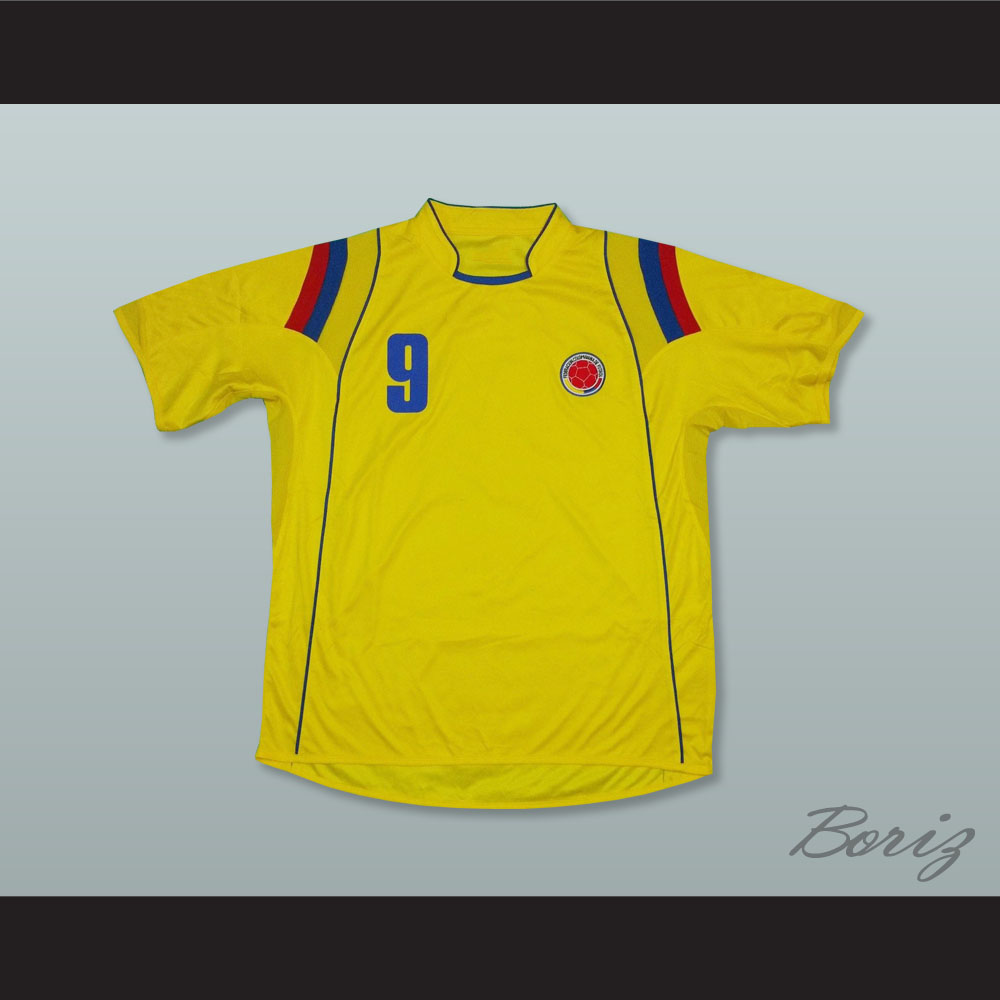 Colombia 2009-2010 Falcao Home 1.jpg