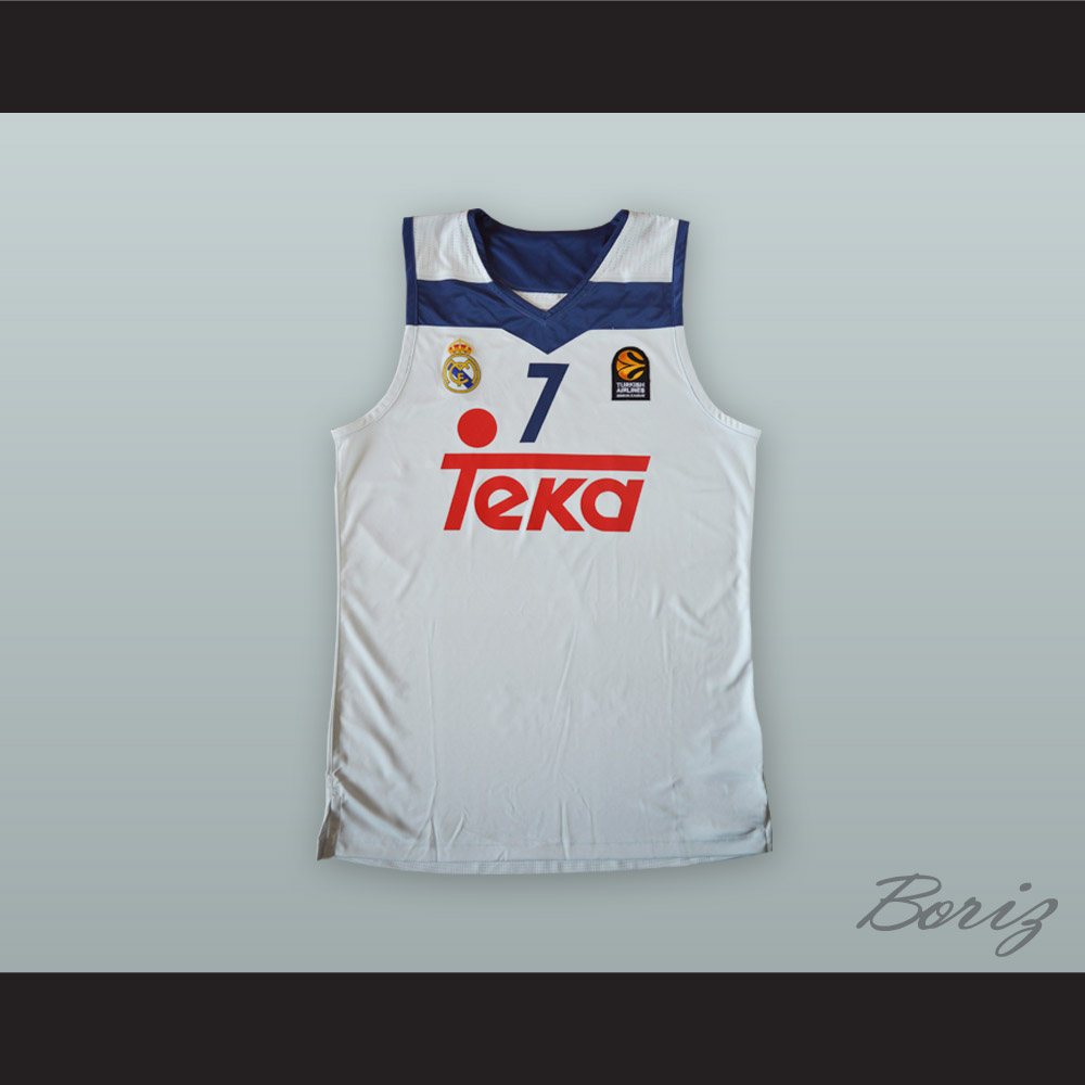 Luka Doncic 7 Real Madrid W 2 1.jpg