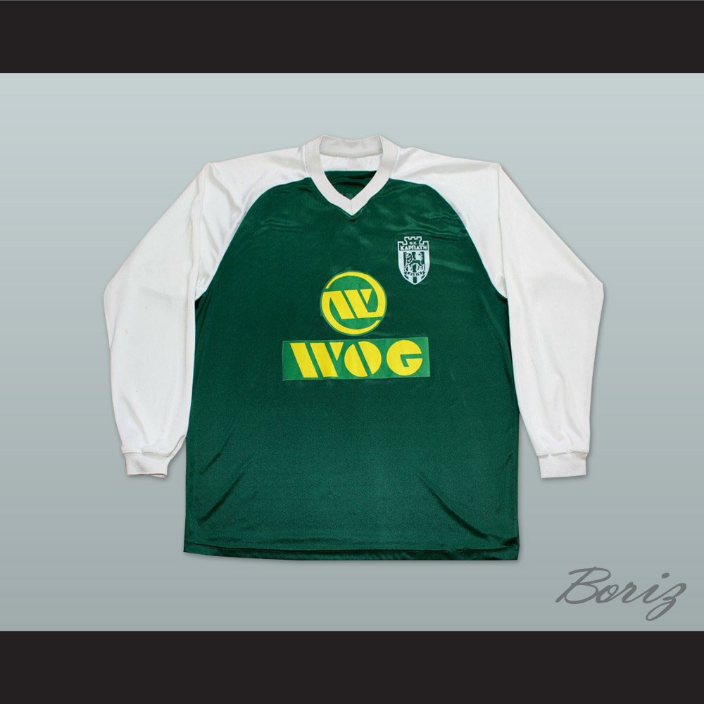 Jovicevic 8 FC Karpaty Lviv Ukraine Green Long Sleeve 1.jpg